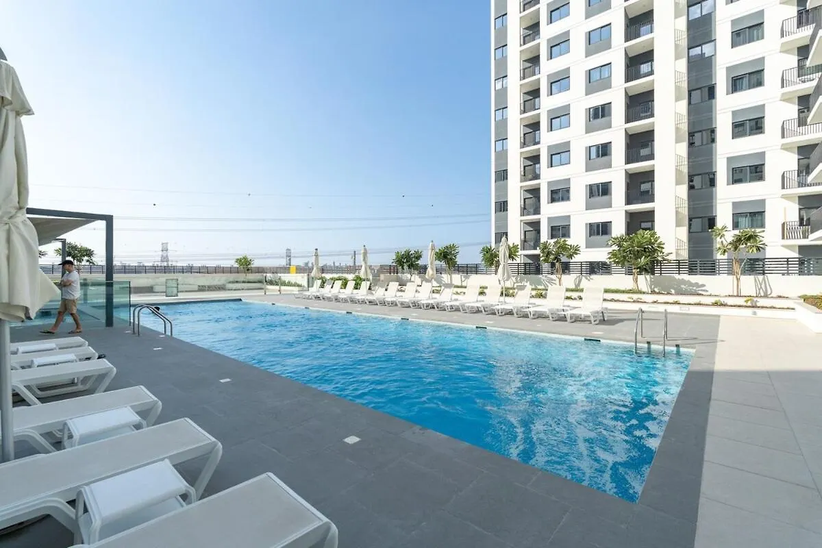 Peaceful 2-Bedroom Apartment In Jebel Ali Perfect For 6! Dubai