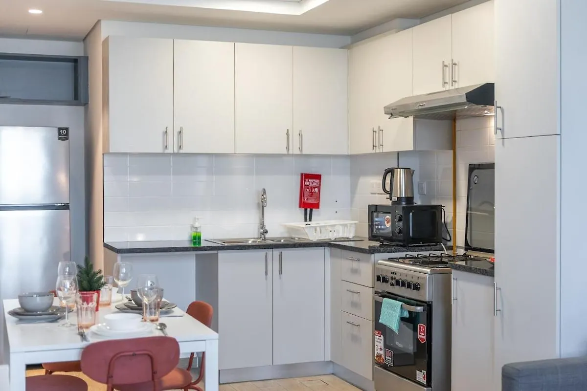Peaceful 2-Bedroom Apartment In Jebel Ali Perfect For 6! Dubai 0*,