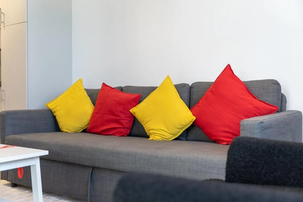 Peaceful 2-Bedroom Apartment In Jebel Ali Perfect For 6! Dubai