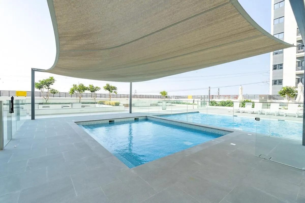 Peaceful 2-Bedroom Apartment In Jebel Ali Perfect For 6! Dubai