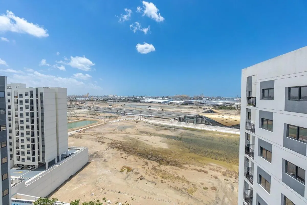 Peaceful 2-Bedroom Apartment In Jebel Ali Perfect For 6! Dubai