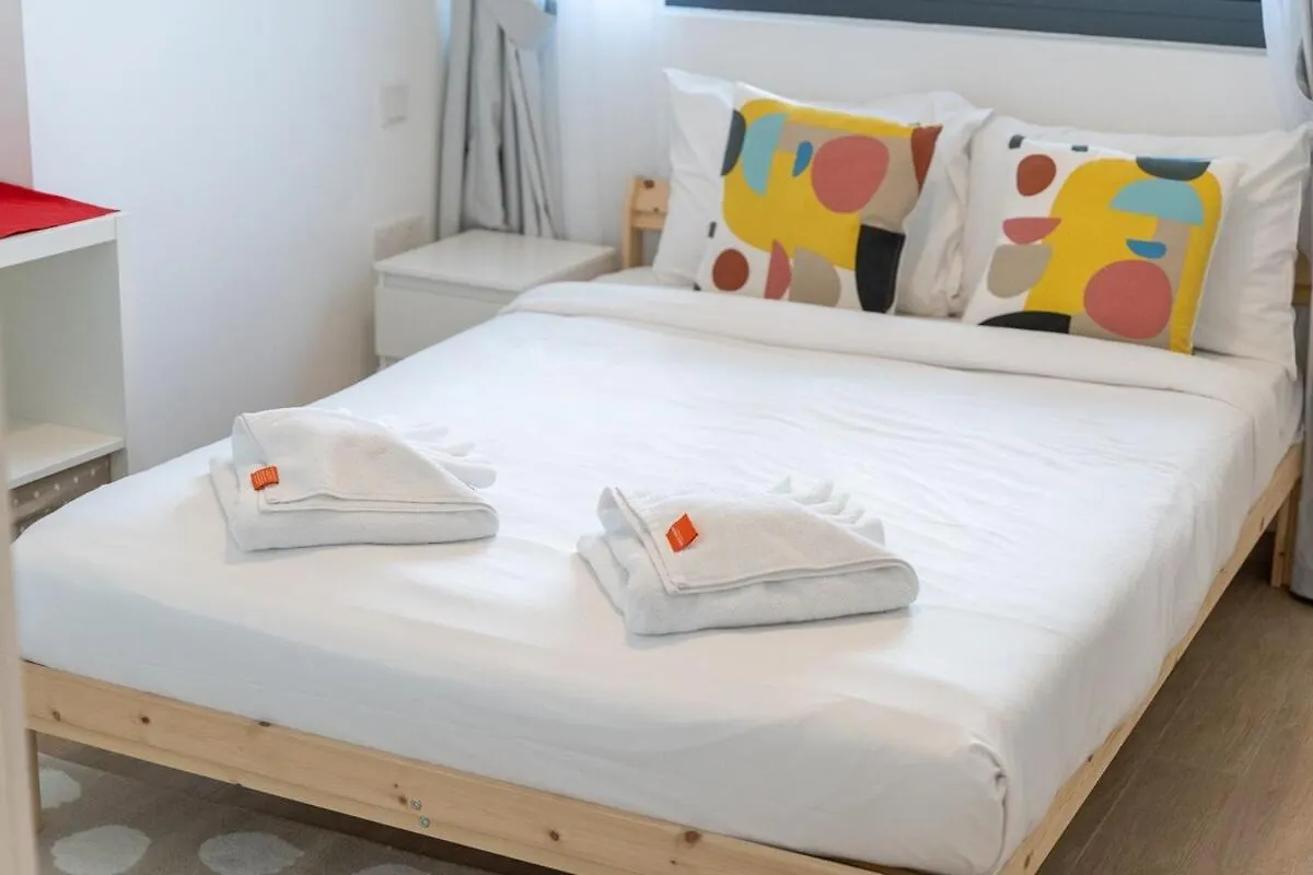 Peaceful 2-Bedroom Apartment In Jebel Ali Perfect For 6! Dubai