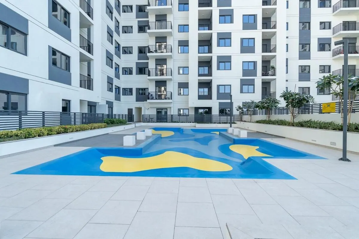Peaceful 2-Bedroom Apartment In Jebel Ali Perfect For 6! Dubai